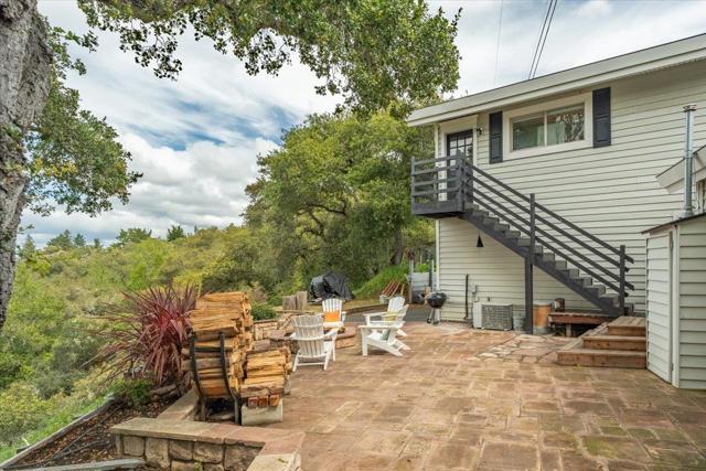 1501 Hidden Valley Road, Soquel CA: https://media.crmls.org/mediaz/a2c74d3d-9b7a-44cb-b537-65aed6a3183b.jpg