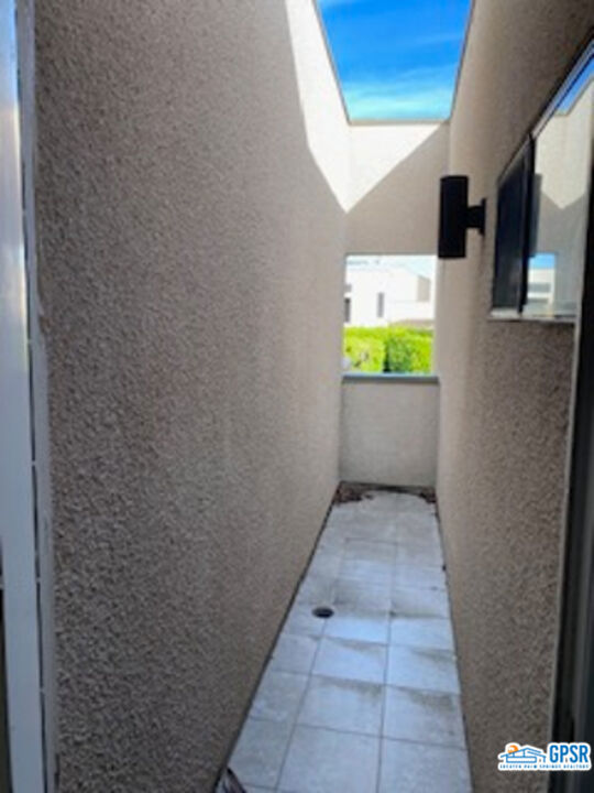 guest suite private deck