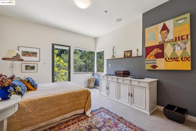 1015 Grand View Dr, Berkeley CA: https://media.crmls.org/mediaz/a2c8ea5e-5439-45f8-8254-e68fe3307432.jpg