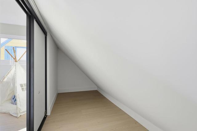 324 Glencourt Way, Pacifica CA: https://media.crmls.org/mediaz/a2cabf1d-57d1-425c-ba1f-571dfc9d994b.jpg