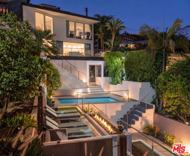 3 Bed Home for Sale in Los Angeles, California