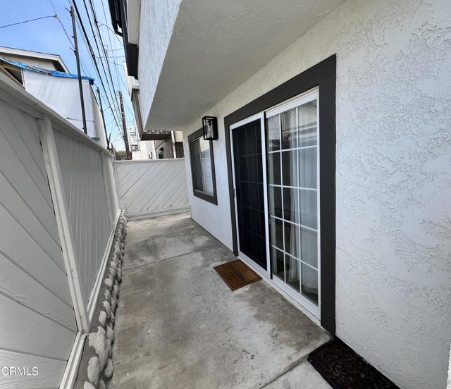 333 Highland Drive, Oxnard CA: https://media.crmls.org/mediaz/a2caec81-ec7a-4d33-ae06-456d0ee07bf1.jpg