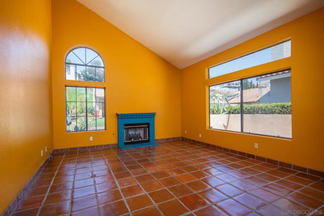10145 Diamond Head Ct, Spring Valley CA: https://media.crmls.org/mediaz/a2cb2289-24a9-46ee-aa5d-af693eec89a0.jpg
