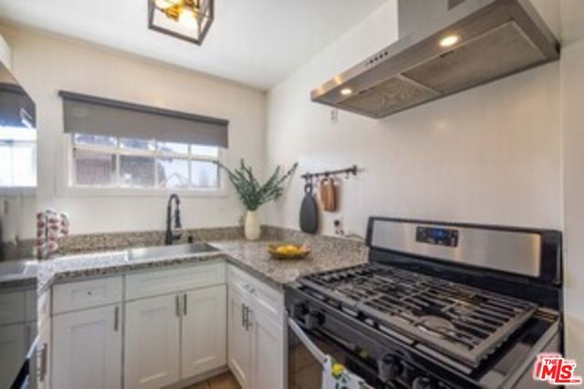 320 E Tiger Lily Drive, Big Bear City CA: https://media.crmls.org/mediaz/a2cc1895-28ff-4314-a265-6ac27002b5e9.jpg