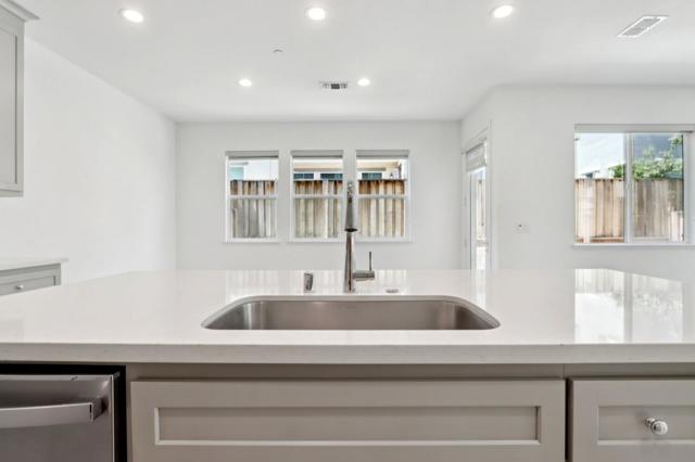 1363 S Shields Avenue, Mountain House CA: https://media.crmls.org/mediaz/a2cc523a-5c3b-40ab-a75a-58999a5edf0e.jpg