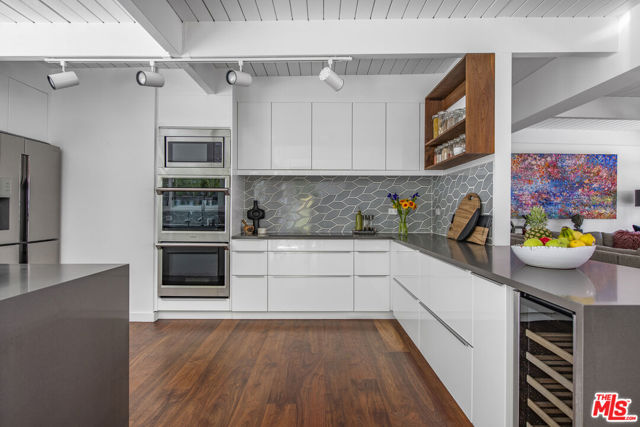 2544 Greenvalley Road, Los Angeles CA: https://media.crmls.org/mediaz/a2cc80c9-e266-4543-9b5f-091c5e0b6f63.jpg