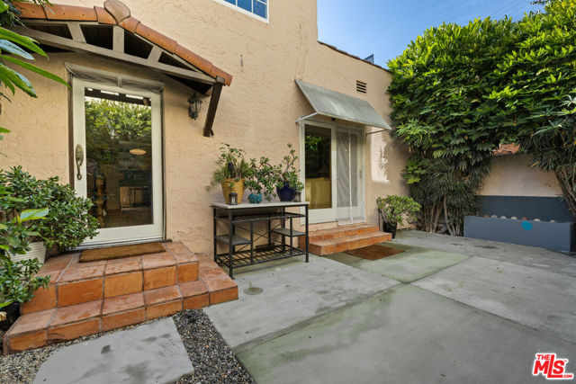837 Westmount Drive, West Hollywood CA: https://media.crmls.org/mediaz/a2cc8d4f-d868-4ea0-8382-5c778ac6686e.jpg