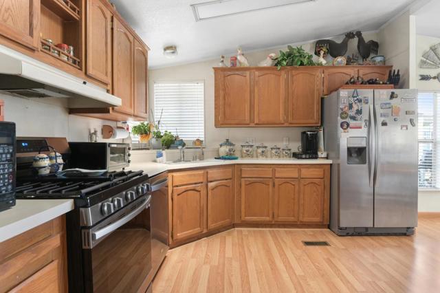575 San Pedro Avenue, Morgan Hill CA: https://media.crmls.org/mediaz/a2cd168e-eb92-48e8-8a05-09cea3887d03.jpg