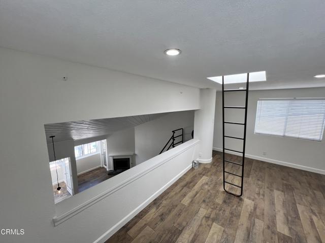 333 Highland Drive, Oxnard CA: https://media.crmls.org/mediaz/a2cd6c4a-faad-4e60-80c4-b056e700ff76.jpg
