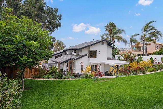 2127 Heather Ln, Del Mar CA: https://media.crmls.org/mediaz/a2cea2a6-e7a4-4e80-8075-8c0cb675c064.jpg