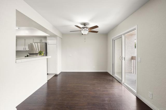 Detail Gallery Image 9 of 56 For 694 Ascot Dr, Vista,  CA 92083 - 3 Beds | 2/1 Baths