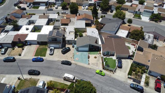 33157 Lake Superior Place, Fremont CA: https://media.crmls.org/mediaz/a2cfa8bb-a207-44b5-9797-6c8b4172ee7f.jpg