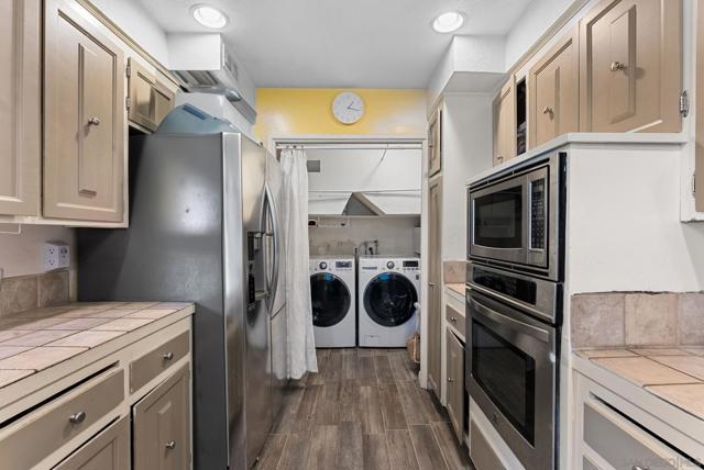 4186 Balboa Way, Clairemont Mesa CA: https://media.crmls.org/mediaz/a2cfec9c-71a5-470c-bce3-b2390724a36c.jpg