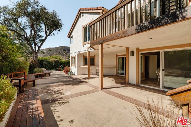 Drew Fenton | 17053 Palisades Circle Pacific Palisades CA | MLS: 7433748 Drew Fenton | 17053 Palisades Circle Pacific Palisades CA | MLS: 7433748