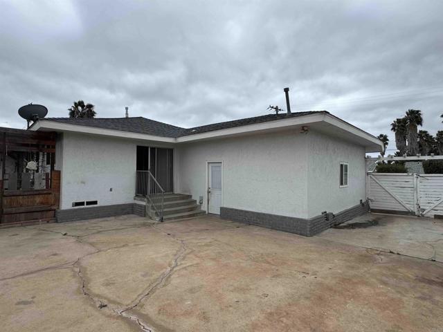 4606 Ocean View Boulevard, San Diego CA: https://media.crmls.org/mediaz/a2d1e742-7407-40d0-891d-d3cd17c76f3b.jpg