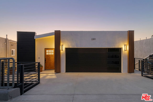 2391 Yorkshire Drive, Los Angeles CA: https://media.crmls.org/mediaz/a2d21b64-bcf1-4728-a28b-ede45cf1ce87.jpg