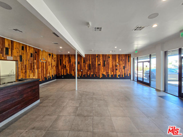  Commercial for Sale in Los Angeles, California