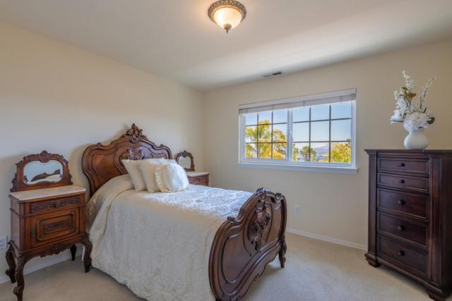 6 Huckleberry Court, Monterey CA: https://media.crmls.org/mediaz/a2d2666e-9cbd-4a5c-8cd5-41c4eb6732ab.jpg
