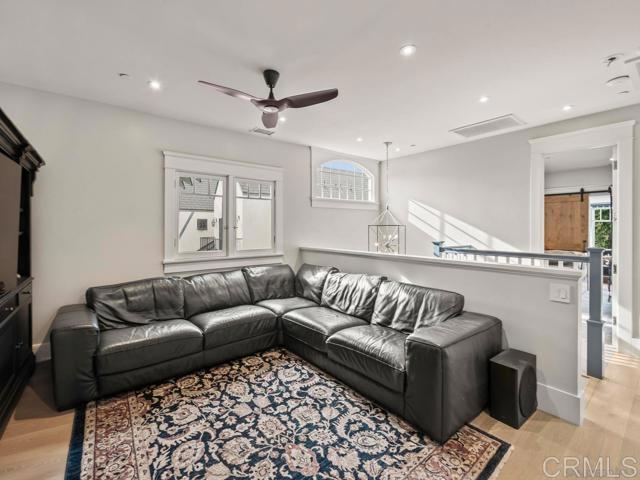 Detail Gallery Image 30 of 54 For 1027 G Ave, Coronado,  CA 92118 - 5 Beds | 3/1 Baths