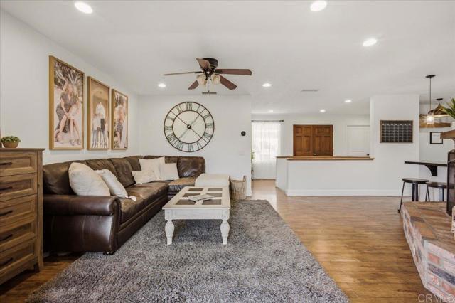 Detail Gallery Image 11 of 64 For 258 Vista Grande, Escondido,  CA 92025 - 3 Beds | 2 Baths