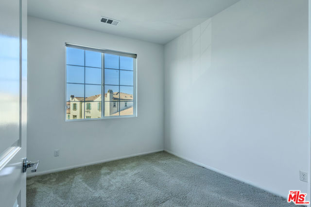 15978 Pilot Avenue, Chino CA: https://media.crmls.org/mediaz/a2d33aa9-e525-4dae-820c-68cabdd83084.jpg