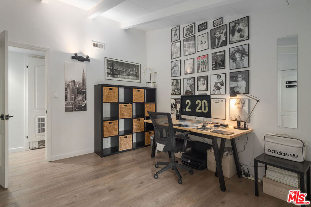 MLS #25576357 image #23