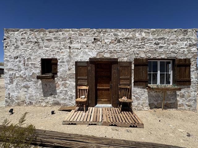 73392 Sullivan Road, 29 Palms CA: https://media.crmls.org/mediaz/a2d390c6-4a07-4058-b12d-4f11d9007ea9.jpg