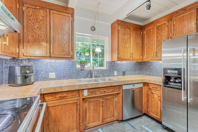 14235 Highway 9, Boulder Creek CA: https://media.crmls.org/mediaz/a2d3cb02-aa76-4931-8a71-47bffd120434.jpg