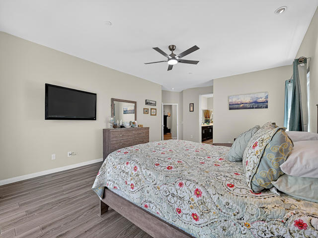 Image 19 of 40 For 64134 Van Horn Mountain Street