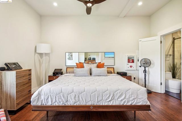 Image 14 of 46 For 90 Starview Dr