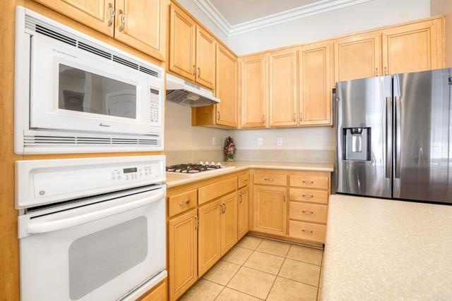 24493 Corte Rojelio, Murrieta, CA 92562 photo 19