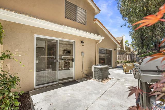11781 Caminito De Las Missiones, San Diego CA: https://media.crmls.org/mediaz/a2d78763-a03d-4dcb-b862-9da0981748e4.jpg