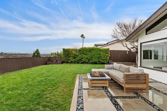 4328 Huggins St, San Diego CA: https://media.crmls.org/mediaz/a2d9bd0c-f13d-4487-8133-163133079442.jpg