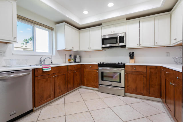 Image 18 of 69 For 82263 Odlum Drive