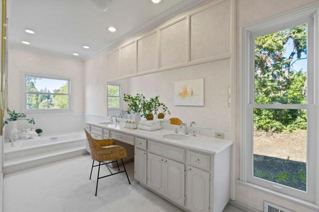 46 Eugenia Way, Hillsborough CA: https://media.crmls.org/mediaz/a2da6654-3ae1-456d-99ee-3d6447d8d60b.jpg