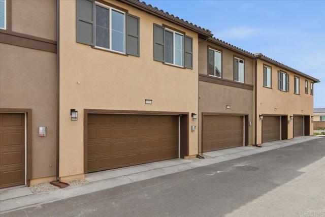 Detail Gallery Image 5 of 26 For 34587 Ciruela Ave, Winchester,  CA 92596 - 3 Beds | 3 Baths