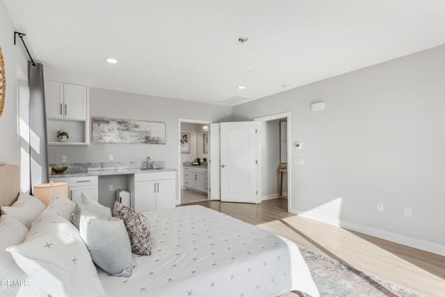 Detail Gallery Image 25 of 46 For 759 via Cielito, Ventura,  CA 93003 - 4 Beds | 4 Baths