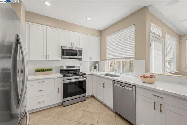 107 Limestone Cmn, Livermore CA: https://media.crmls.org/mediaz/a2dc5aa9-c5ac-470e-81ae-96f4e8d9e842.jpg