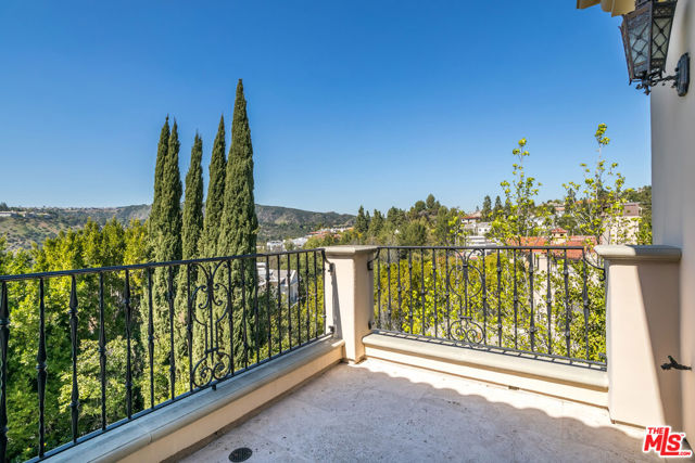 2167 Sheringham Lane, Los Angeles CA: https://media.crmls.org/mediaz/a2dd501d-f9bb-43d7-ac4e-a0a3a232b9f3.jpg