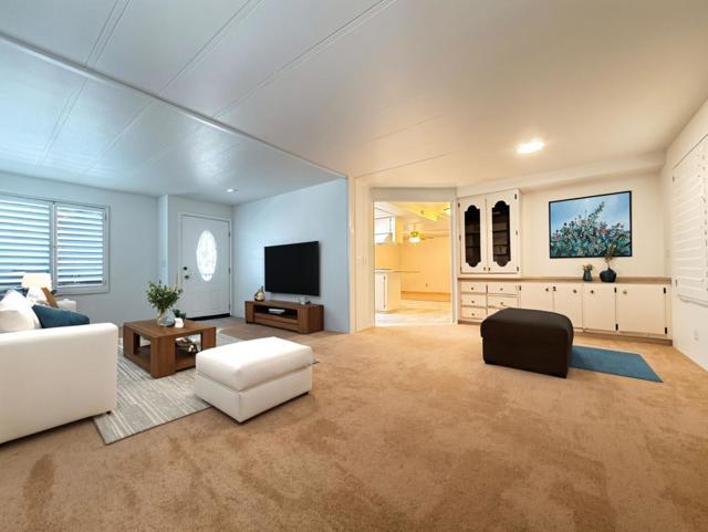 224 Queens Way, Pittsburg CA: https://media.crmls.org/mediaz/a2de409c-03c9-4bc5-84af-9c5278a6fee9.jpg