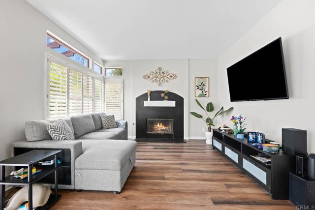 40095 Gibraltar Drive, Murrieta CA: https://media.crmls.org/mediaz/a2deb3c0-fdec-449e-9131-ef71c7222d2a.jpg