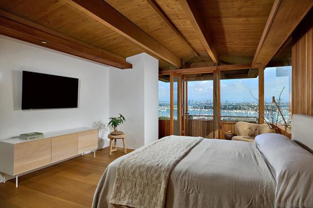 3016 Rogers Street, San Diego CA: https://media.crmls.org/mediaz/a2dfc60b-1473-4552-9460-63e65c0dc499.jpg