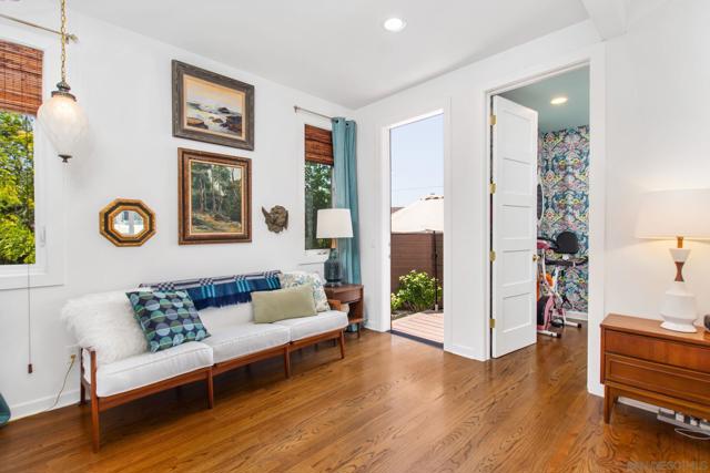 935 Hacienda Dr, El Cajon CA: https://media.crmls.org/mediaz/a2e03961-3324-44a8-baf6-5d505a0d2524.jpg
