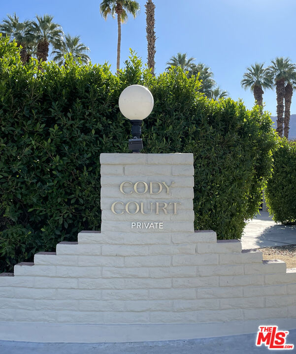 6 Cody Court, Rancho Mirage CA: https://media.crmls.org/mediaz/a2e11d28-77b1-4653-9ae7-02fb5355cfa2.jpg