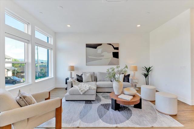 210 Waters Park Circle, San Mateo CA: https://media.crmls.org/mediaz/a2e1d9e8-7828-47e5-baac-b6313ceae35c.jpg