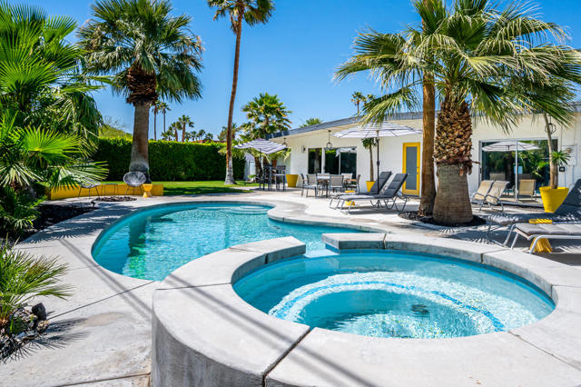 3623 E Avenida Fey Norte, Palm Springs CA: https://media.crmls.org/mediaz/a2e1e6ac-61da-4301-861d-88a7204fbe8f.jpg