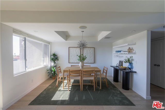 1212 Ocean Park Boulevard, 16 photo 5