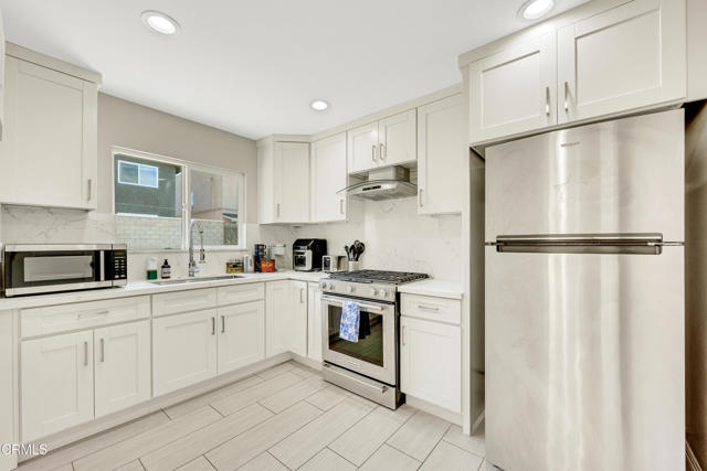 Detail Gallery Image 1 of 44 For 7562 Washington Dr, Huntington Beach,  CA 92647 - 3 Beds | 2 Baths