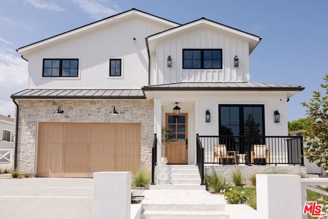 8363 Stewart Avenue, Los Angeles CA: https://media.crmls.org/mediaz/a2e2d1eb-a01f-4e39-b964-9317d77632d8.jpg