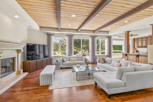 17941 Vista Lomas Dr, Poway CA: https://media.crmls.org/mediaz/a2e33b65-67be-4400-a3d7-b237b8730c70.jpg